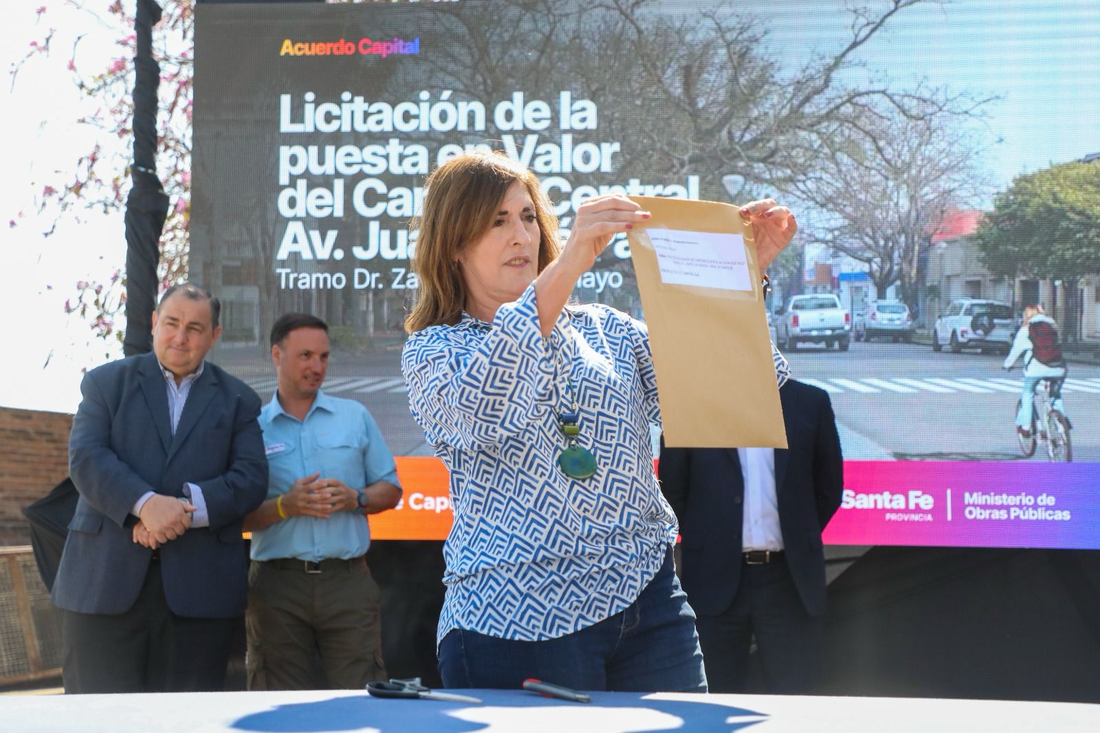 licitación avenida jj paso